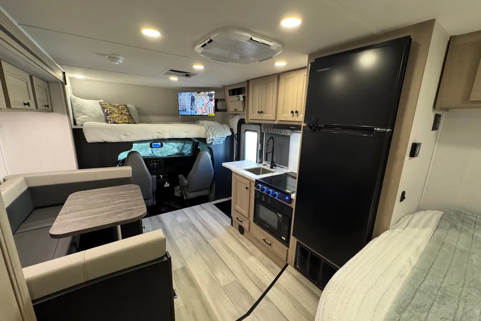 ✨Brand New 2026 ✨The Easy Escape – Sunseeker 🚐🌄🌲