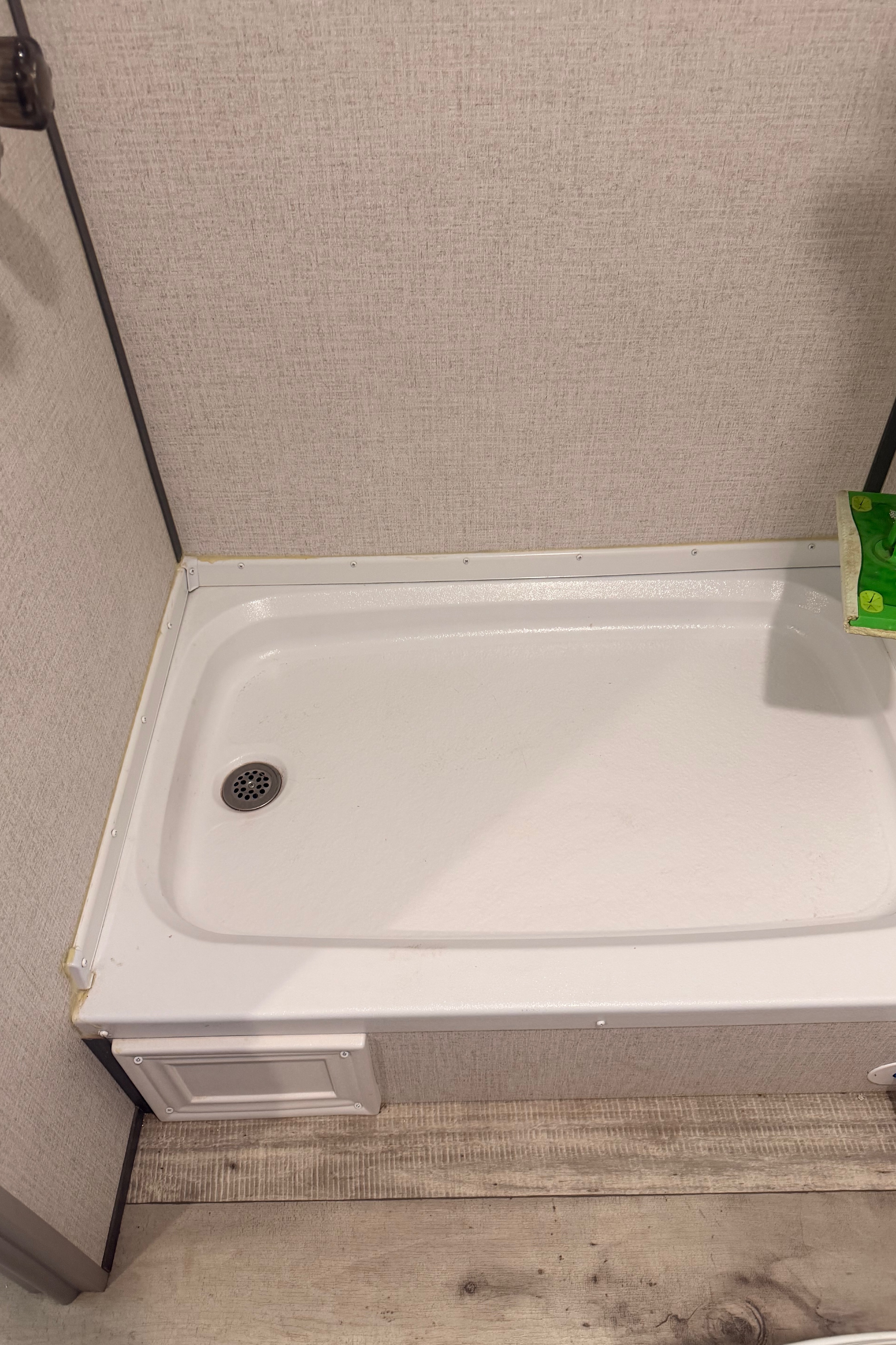 Ryan's Dutchmen Aspen 1950 BH Travel Trailer
