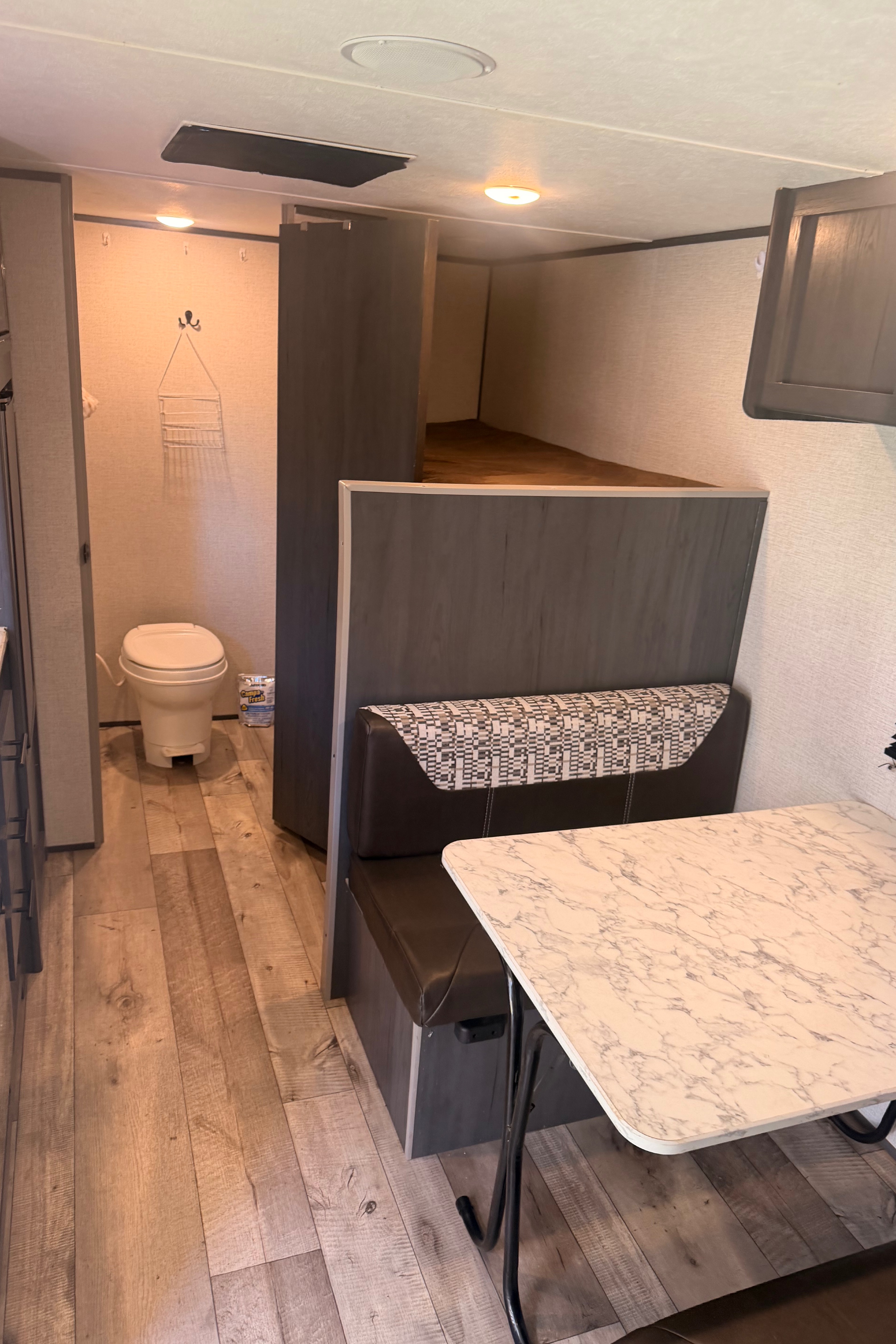 Ryan's Dutchmen Aspen 1950 BH Travel Trailer