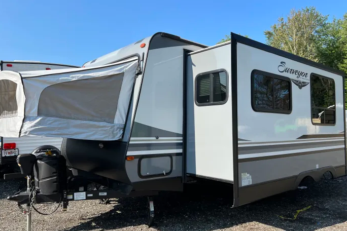 2018 Forest River RV Surveyor