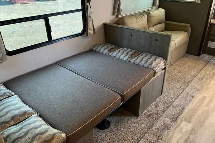 2018 Forest River RV Surveyor