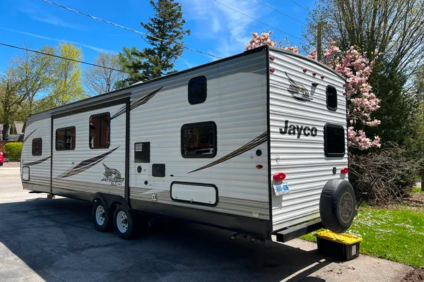 Need Space? Sleeps up to 9 and an outdoor kitchen!