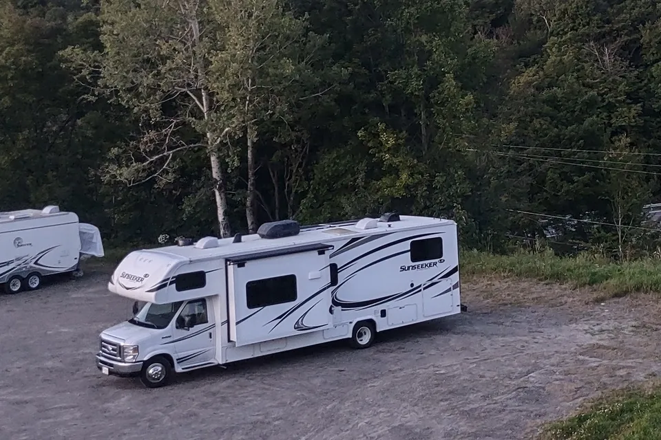 Forest River 3250 DSLE - Classe C