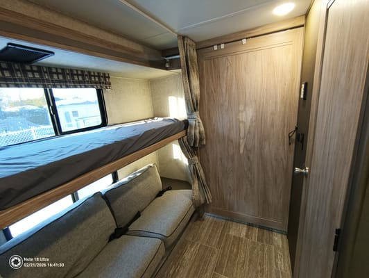Forest River 3250 DSLE - Classe C