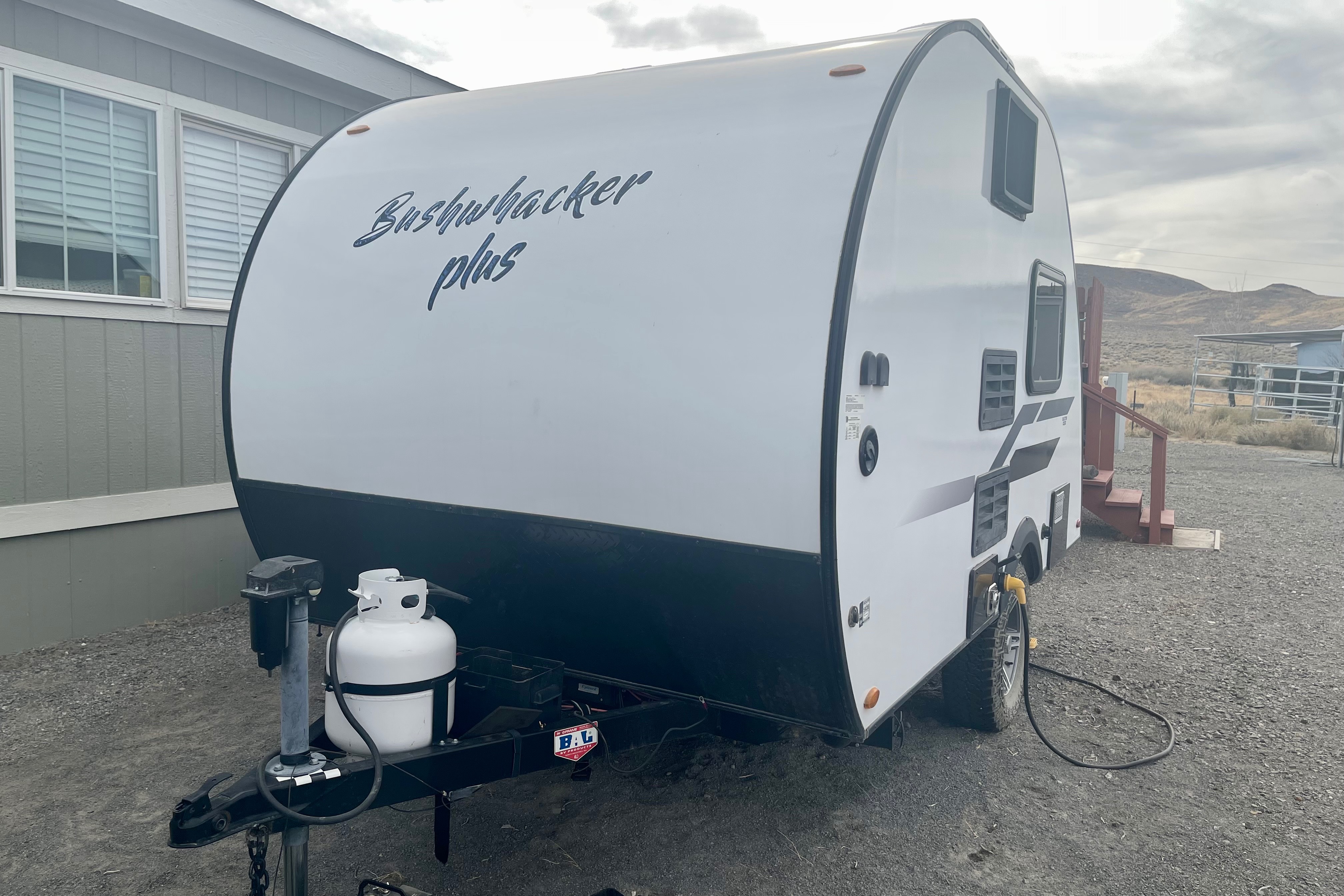 Bro’s Braxton Creek Bushwhacker Plus Travel Trailer