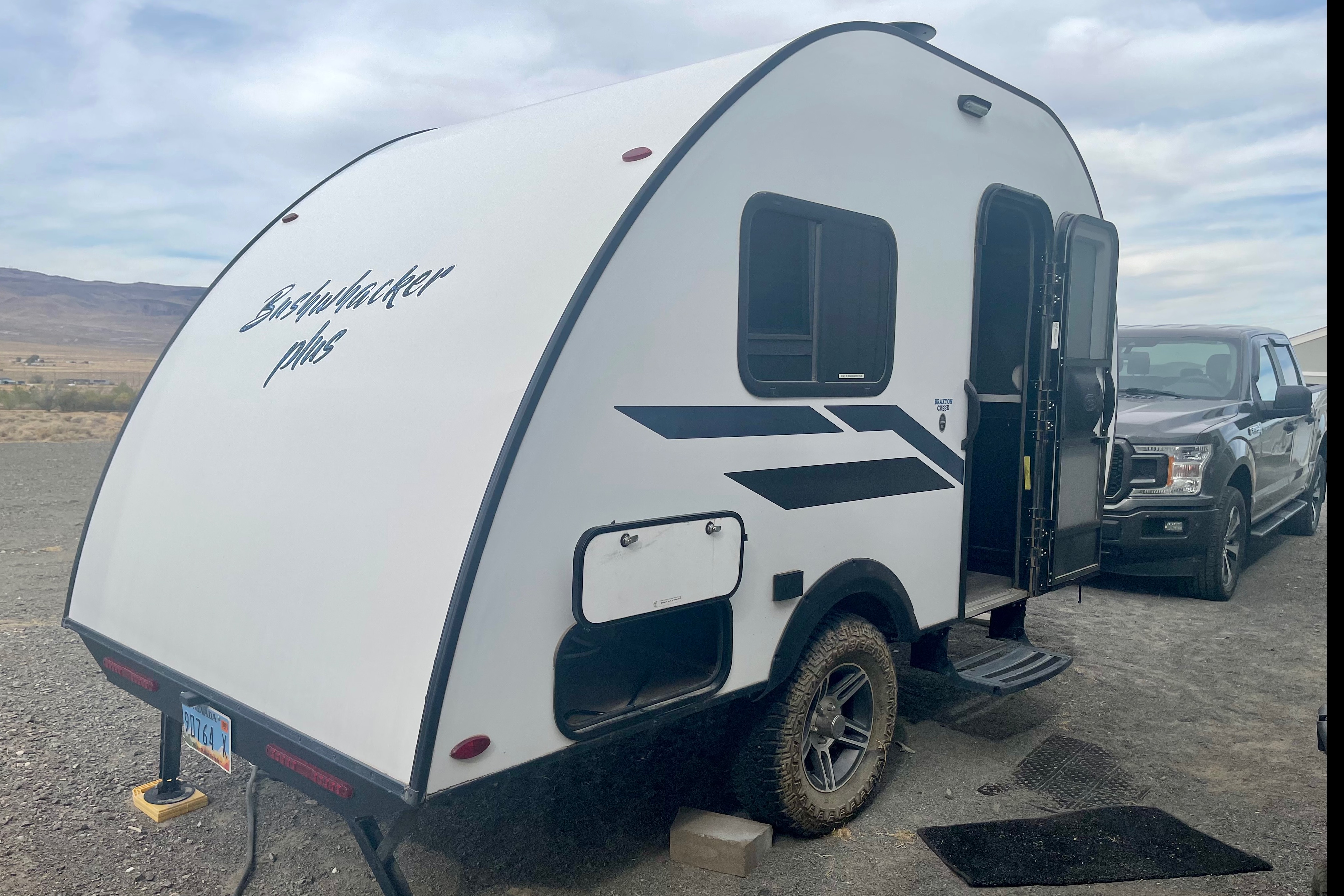 Bro’s Braxton Creek Bushwhacker Plus Travel Trailer
