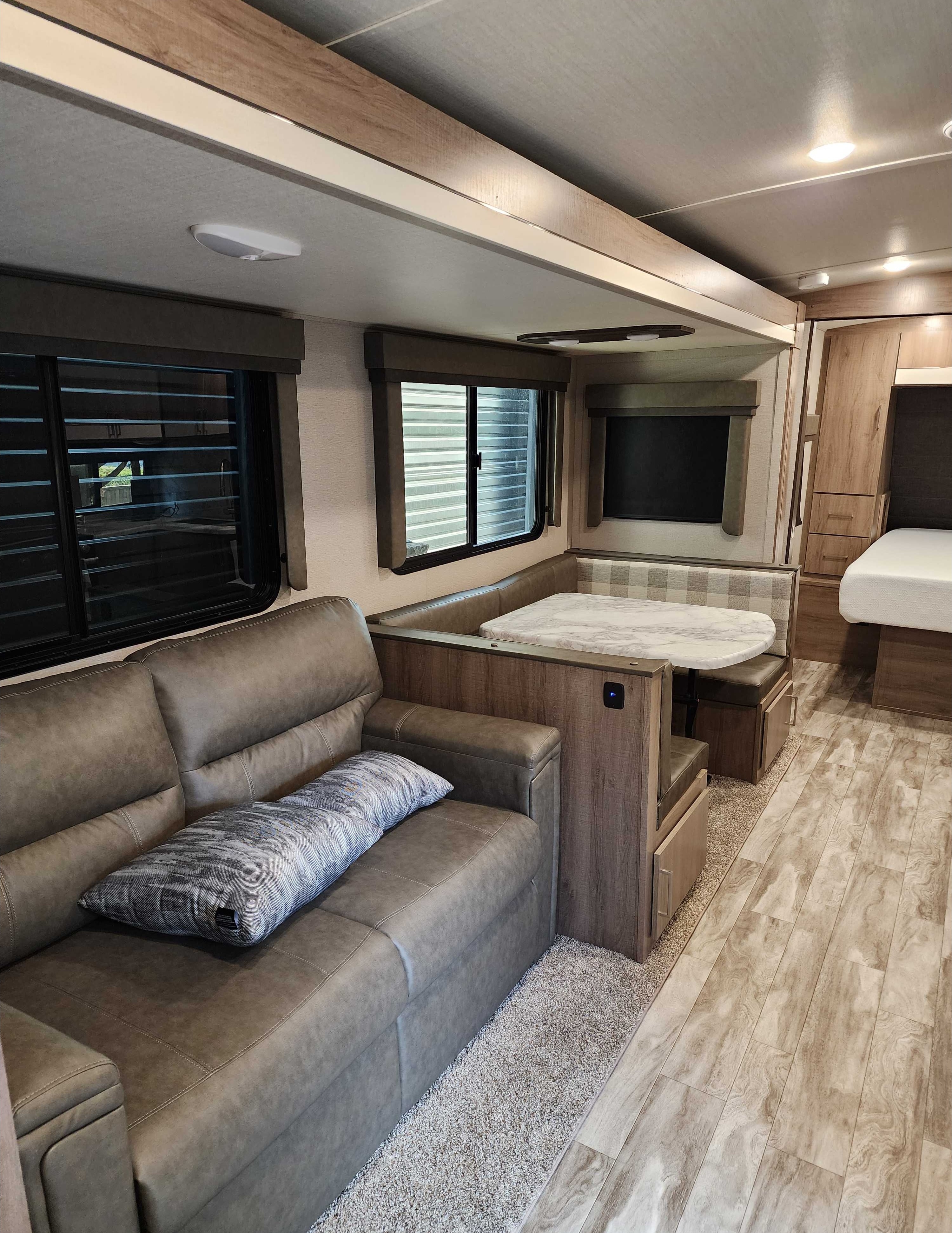 Ian's Grand Design 2800BH Luxury Glamper