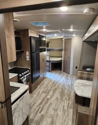 Ian's Grand Design 2800BH Luxury Glamper