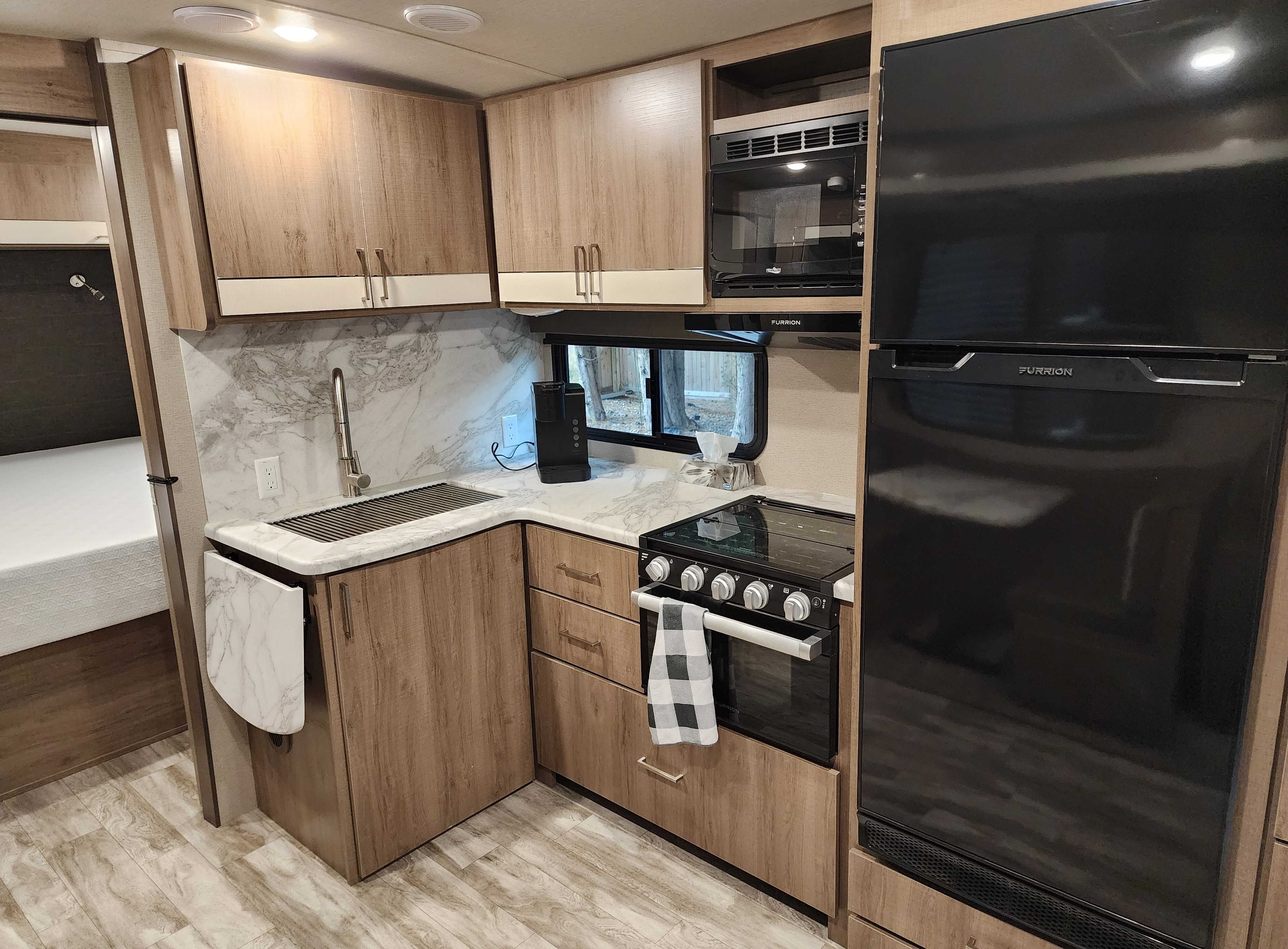 Ian's Grand Design 2800BH Luxury Glamper