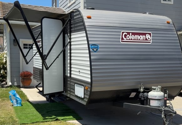 Elite trailers LLC