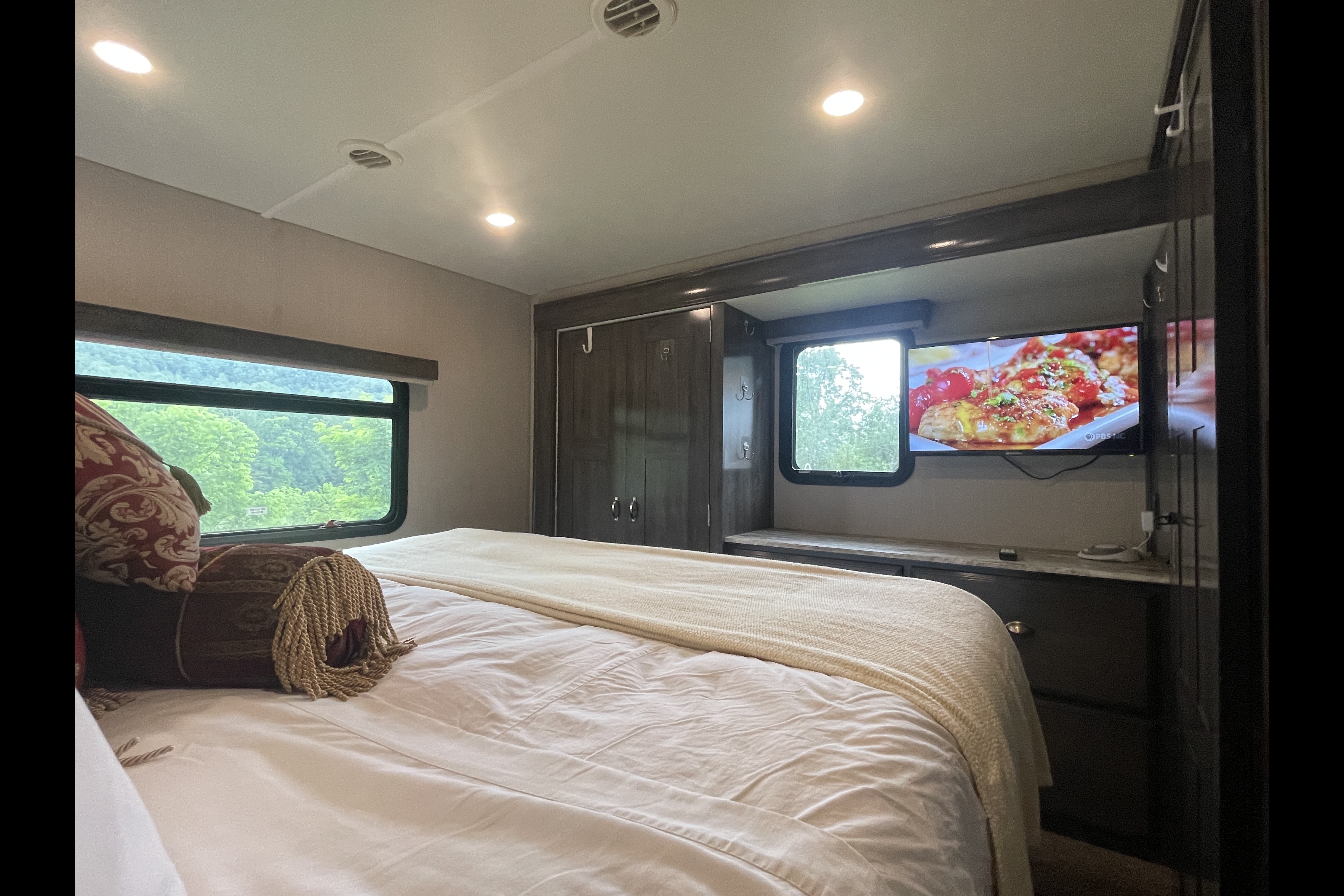 Marc's Holiday Rambler Admiral 29M Class A