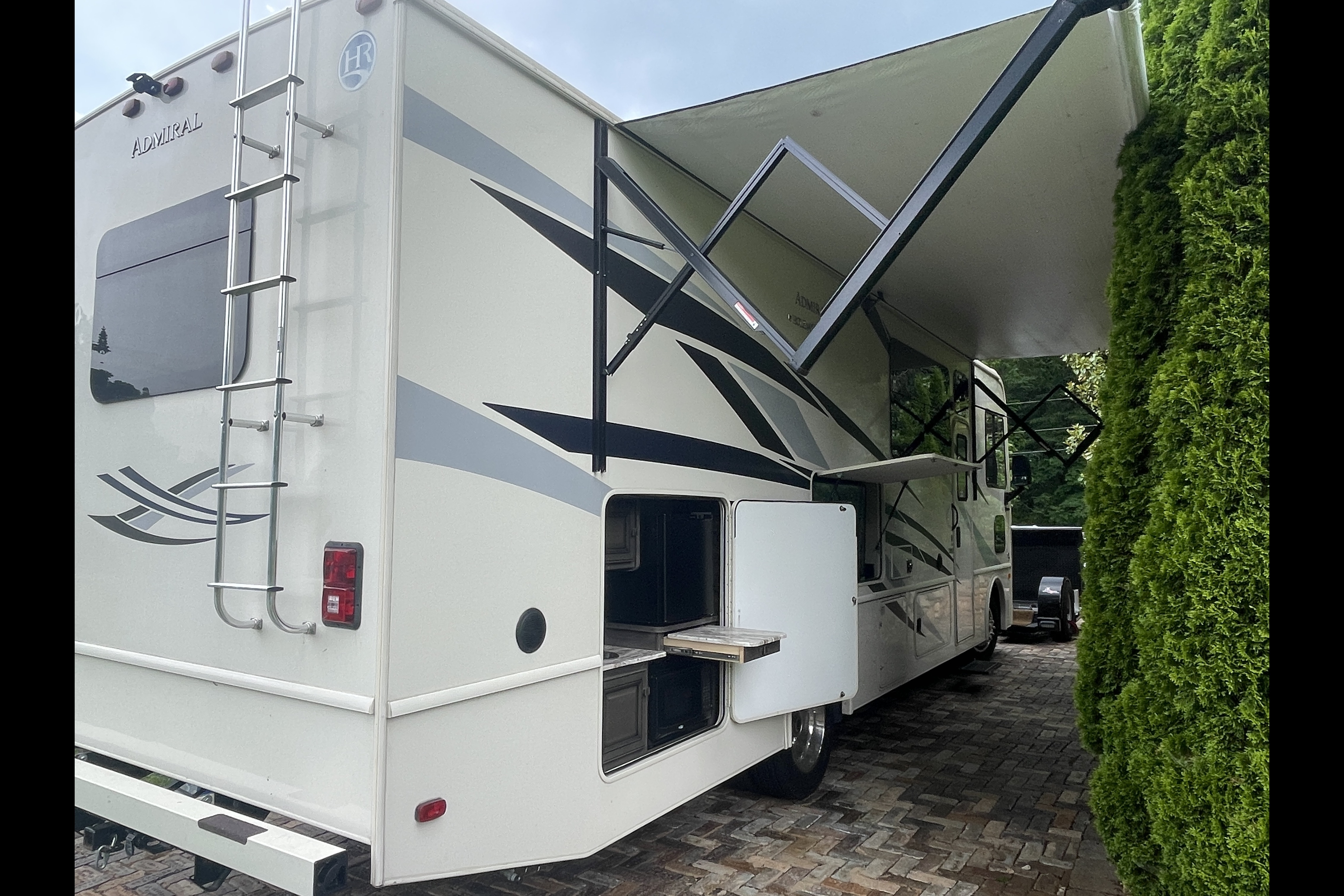 Marc's Holiday Rambler Admiral 29M Class A
