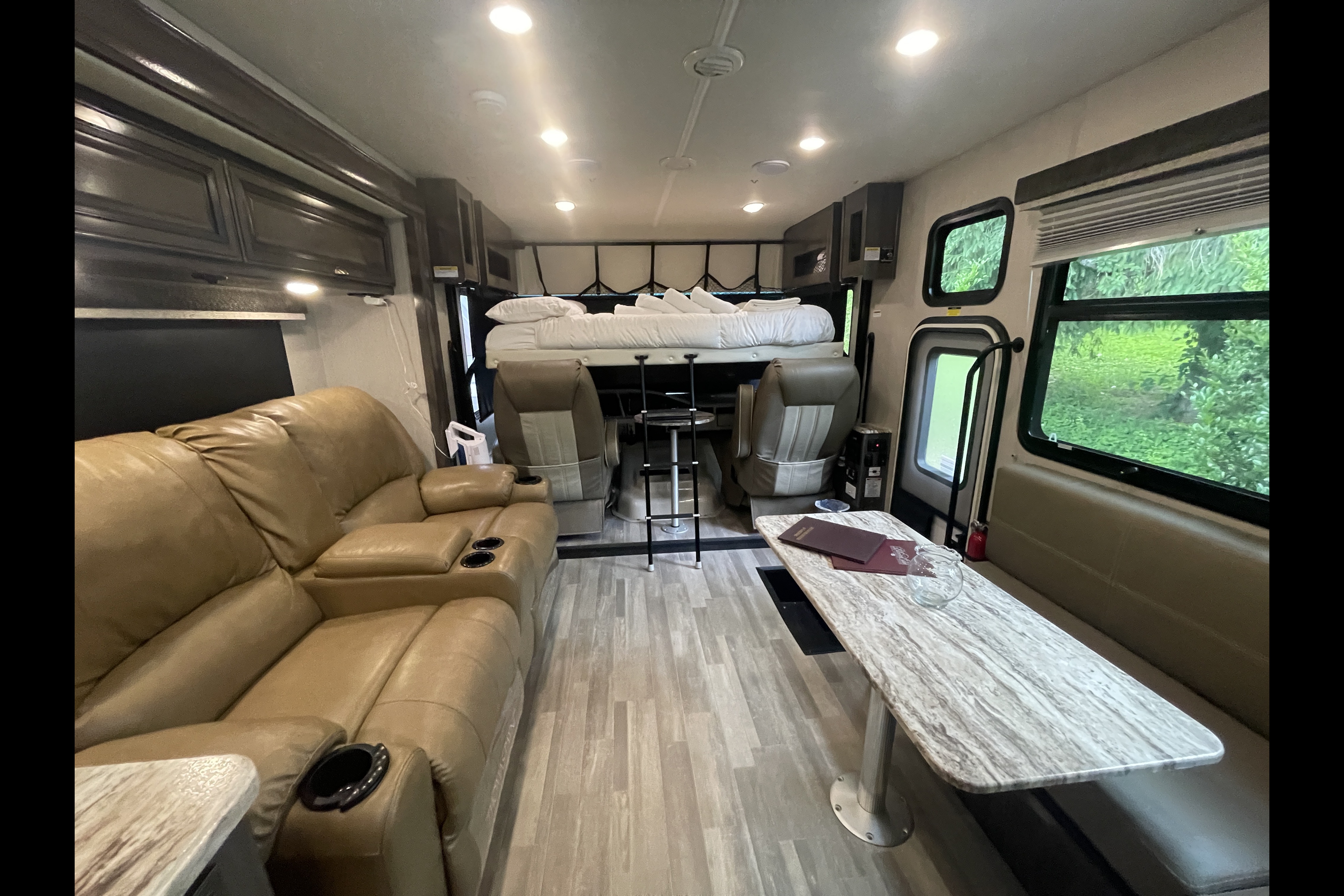 Marc's Holiday Rambler Admiral 29M Class A