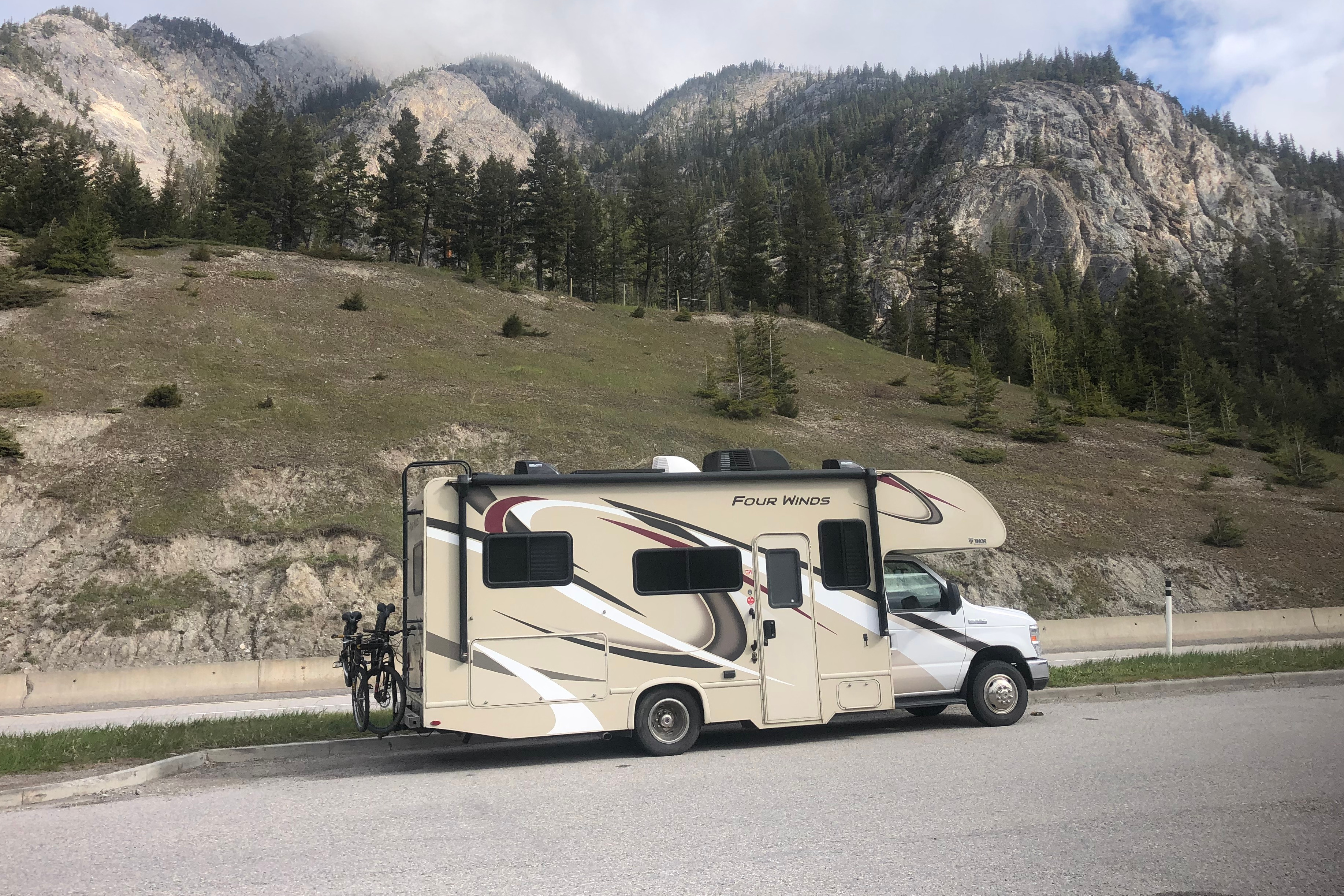 2019 Class C Motorhome with Solar Panels