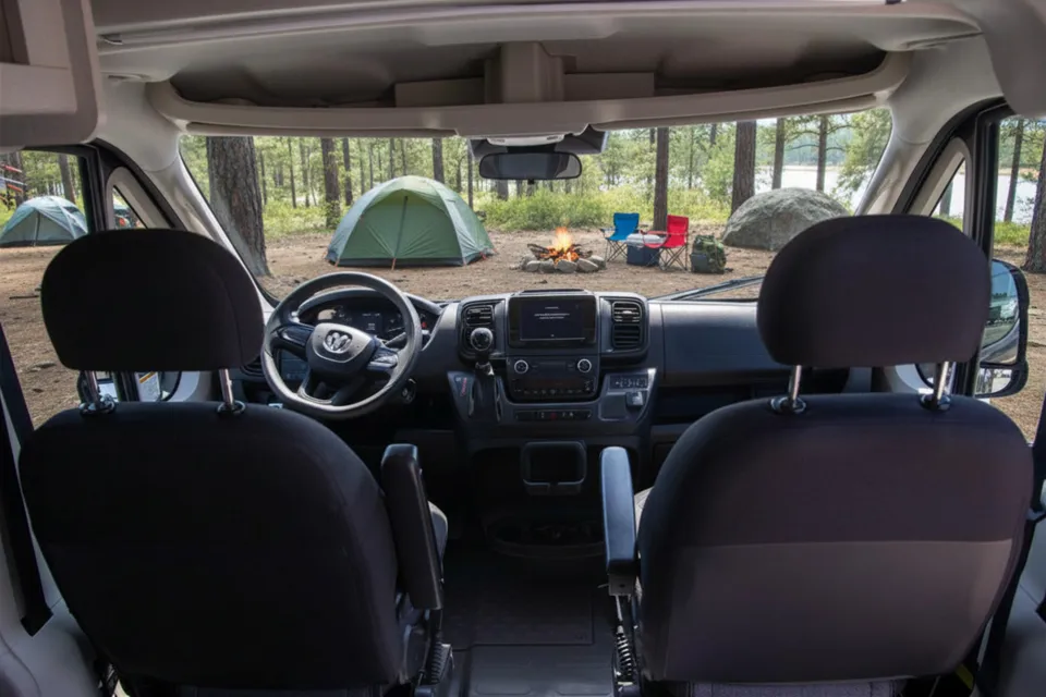 B01 - Thor Twist Van - The RV Rental Factory