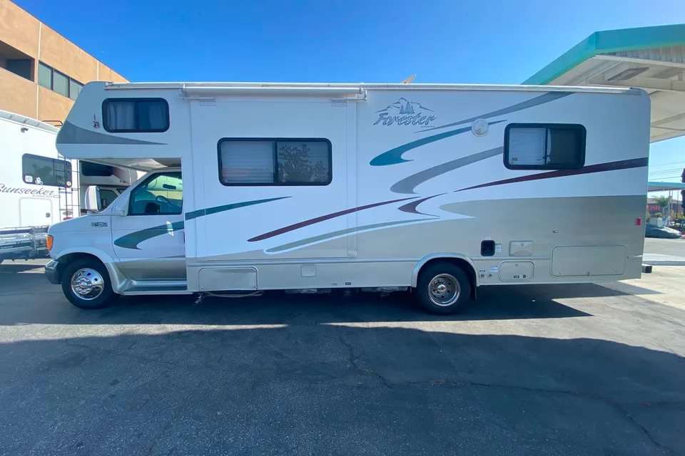 THE FORESTER 2006 Forest River Class C RV