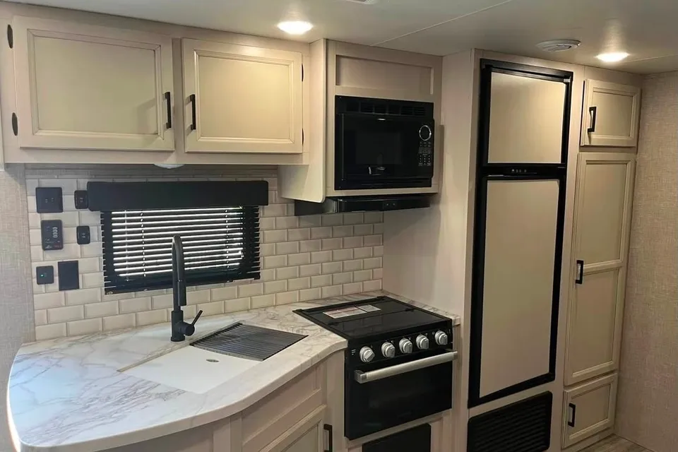 Javier's Jayco 267 BHSW Travel Trailer