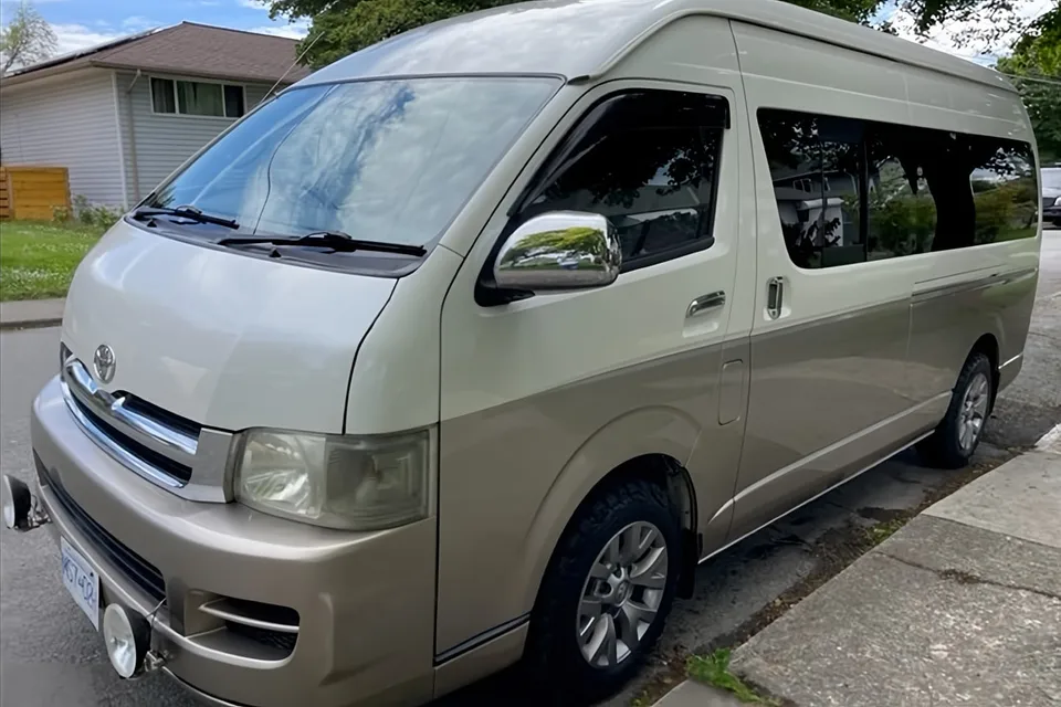 Oshi, the Toyota Hiace Campervan