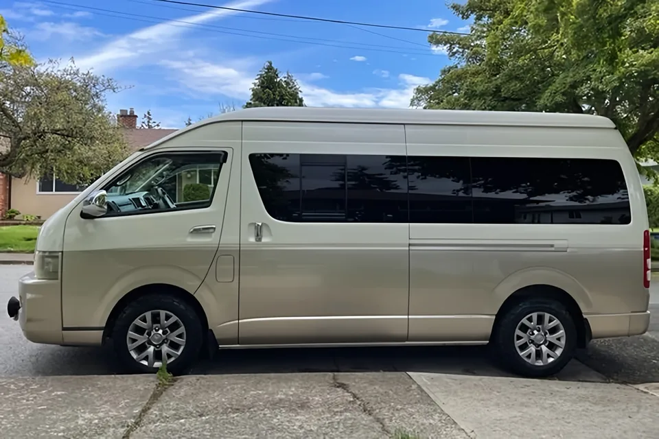 Oshi, the Toyota Hiace Campervan