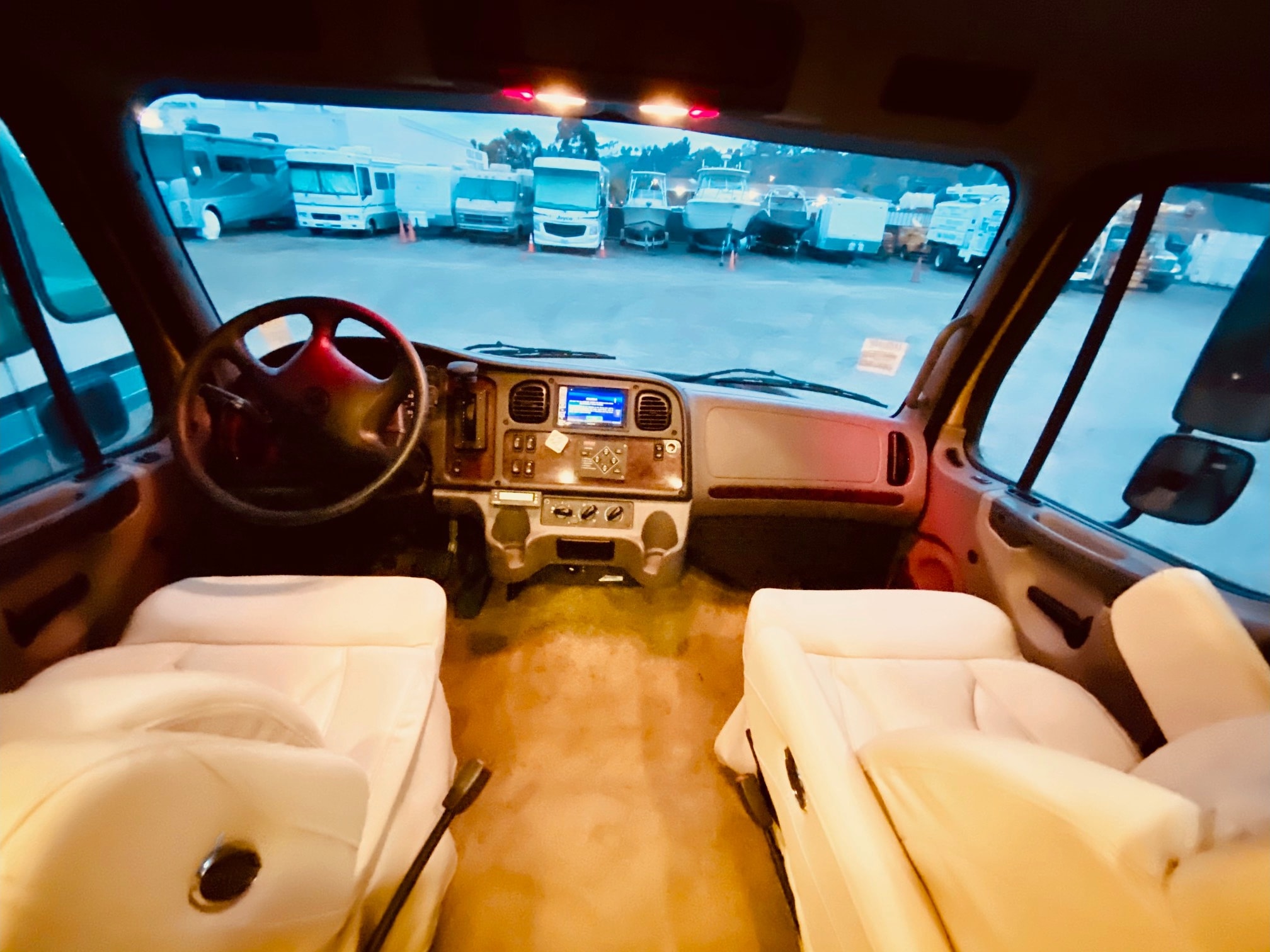 C17 JAYCO SENECA SUPER C DIESEL SLEEPS 10 LUXURY 3 SLIDEOUT ROOMS WIFI WOW!