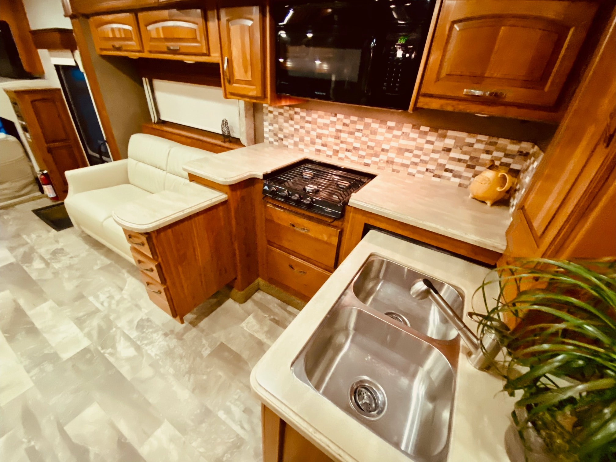 C17 JAYCO SENECA SUPER C DIESEL SLEEPS 10 LUXURY 3 SLIDEOUT ROOMS WIFI WOW!