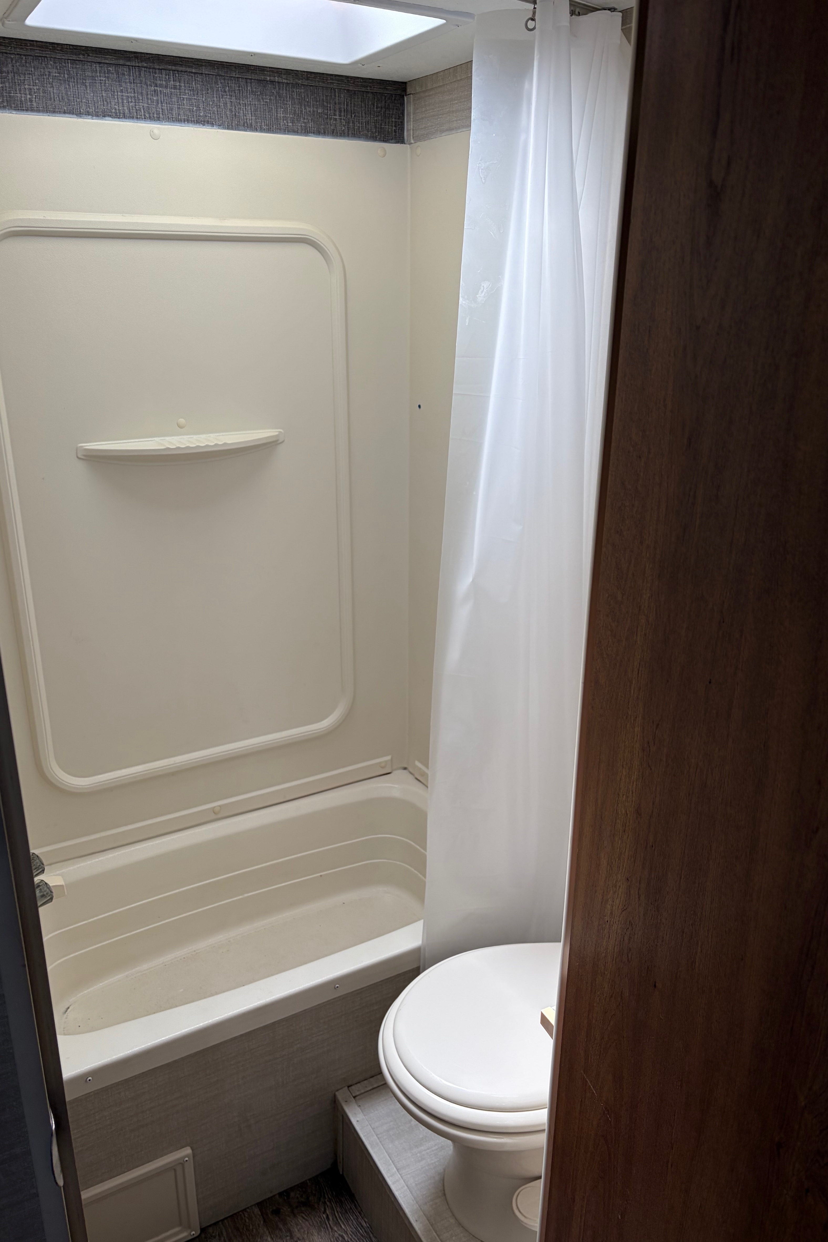 Jessica's 26’ Springdale Travel Trailer with double bunker