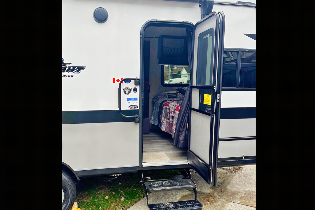 Tim's Jayco SLX 7 184BS Travel Trailer