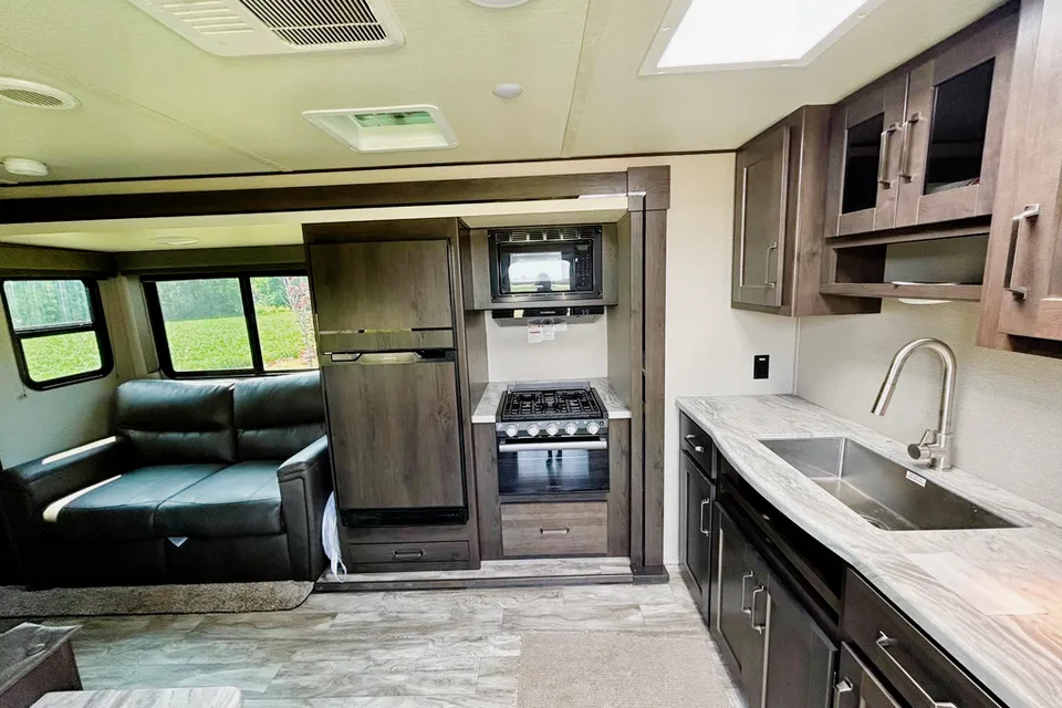 Lightfoot Adventure Trailer 