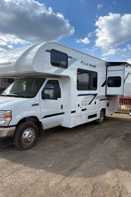 Steve's Thor Motor Coach 22z Class C