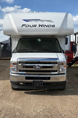 Steve's Thor Motor Coach 22z Class C