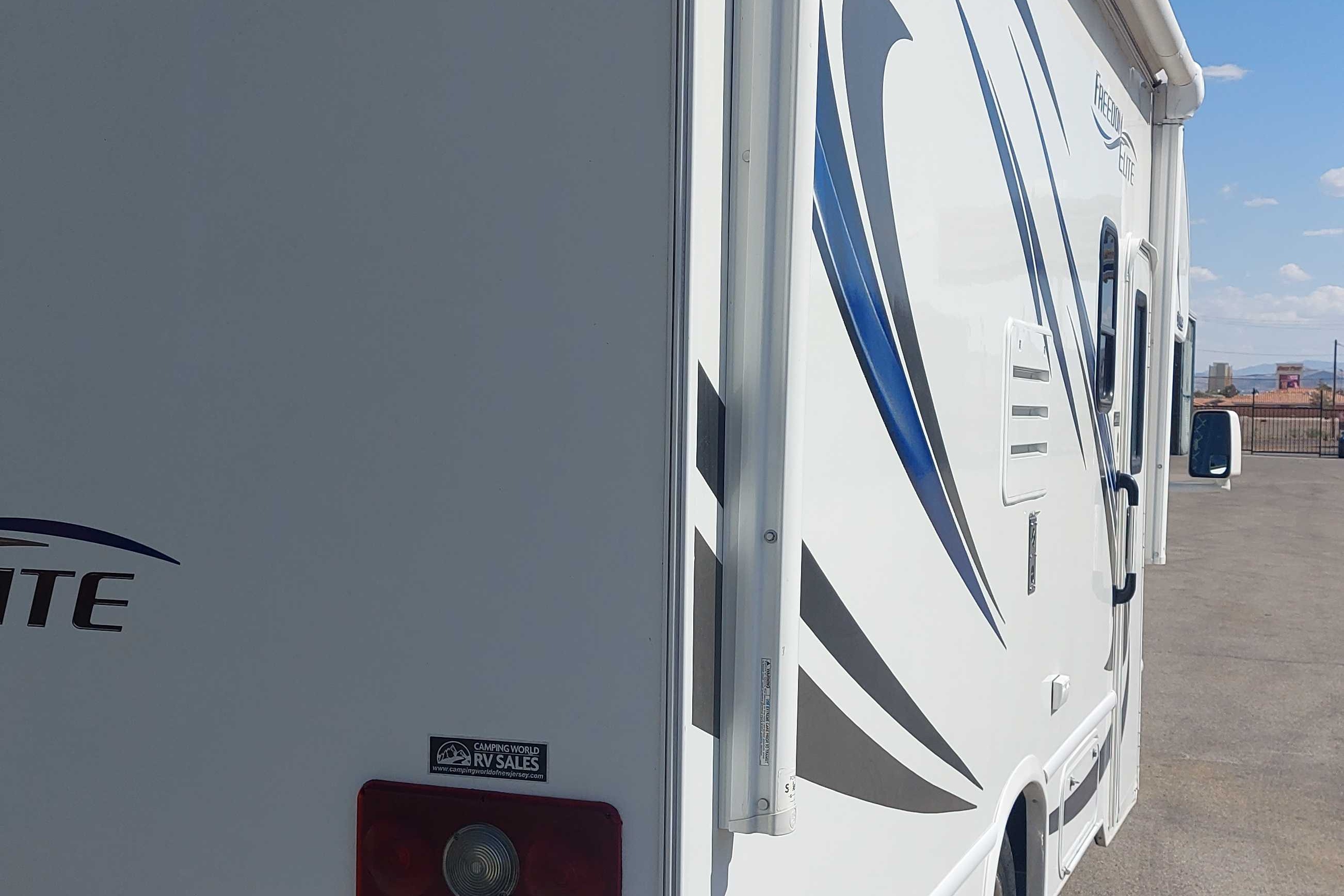 Clinton's Thor Motor Coach 2018 Thor Freedom Elite  Class C