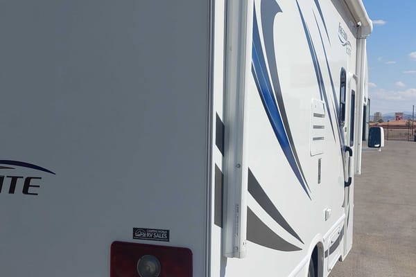 Clinton's Thor Motor Coach 2018 Thor Freedom Elite Class C