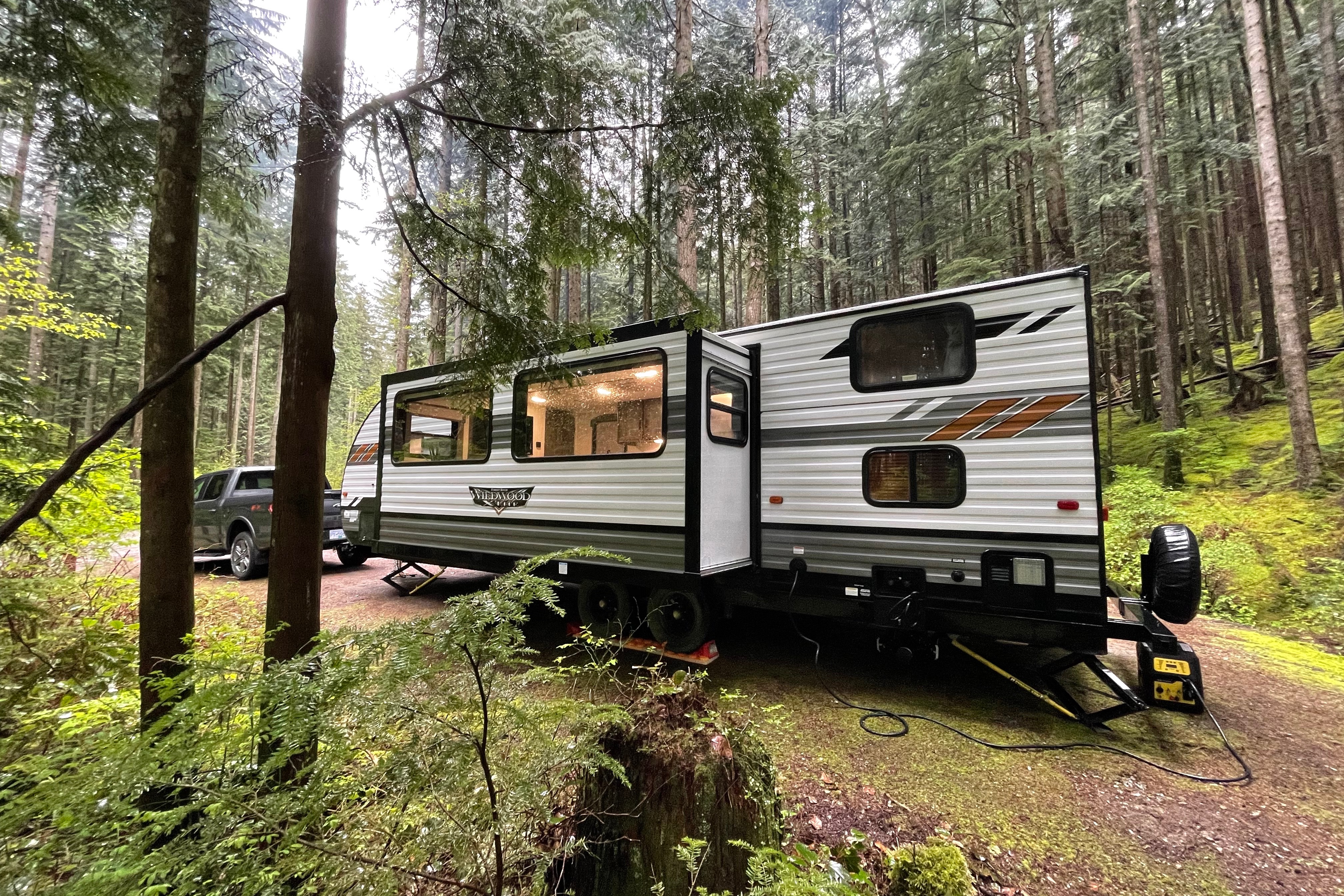 Happy Glamper Forest River 263BH Xlite