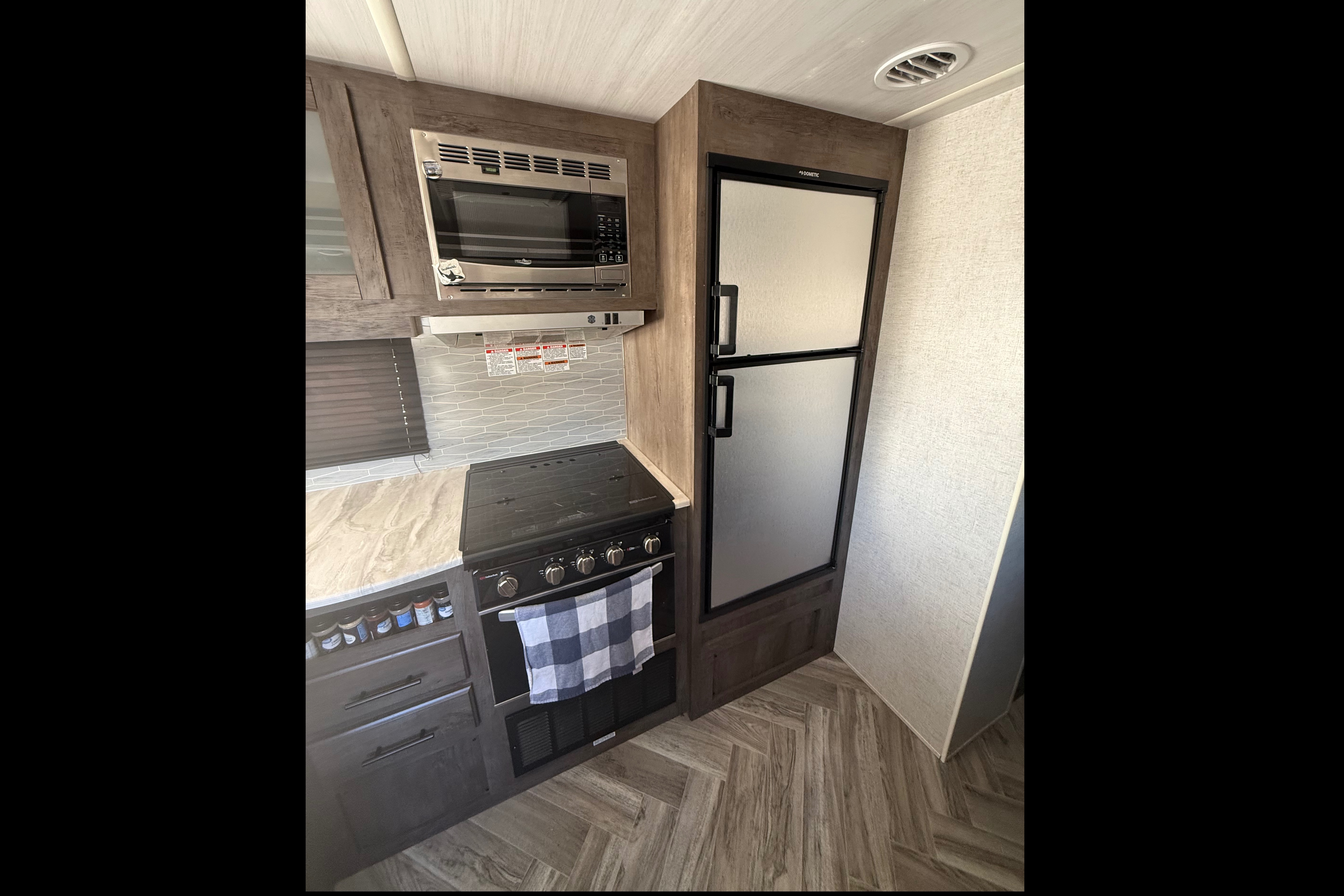 Family Friendly 2022 Cruise Lite Trailer