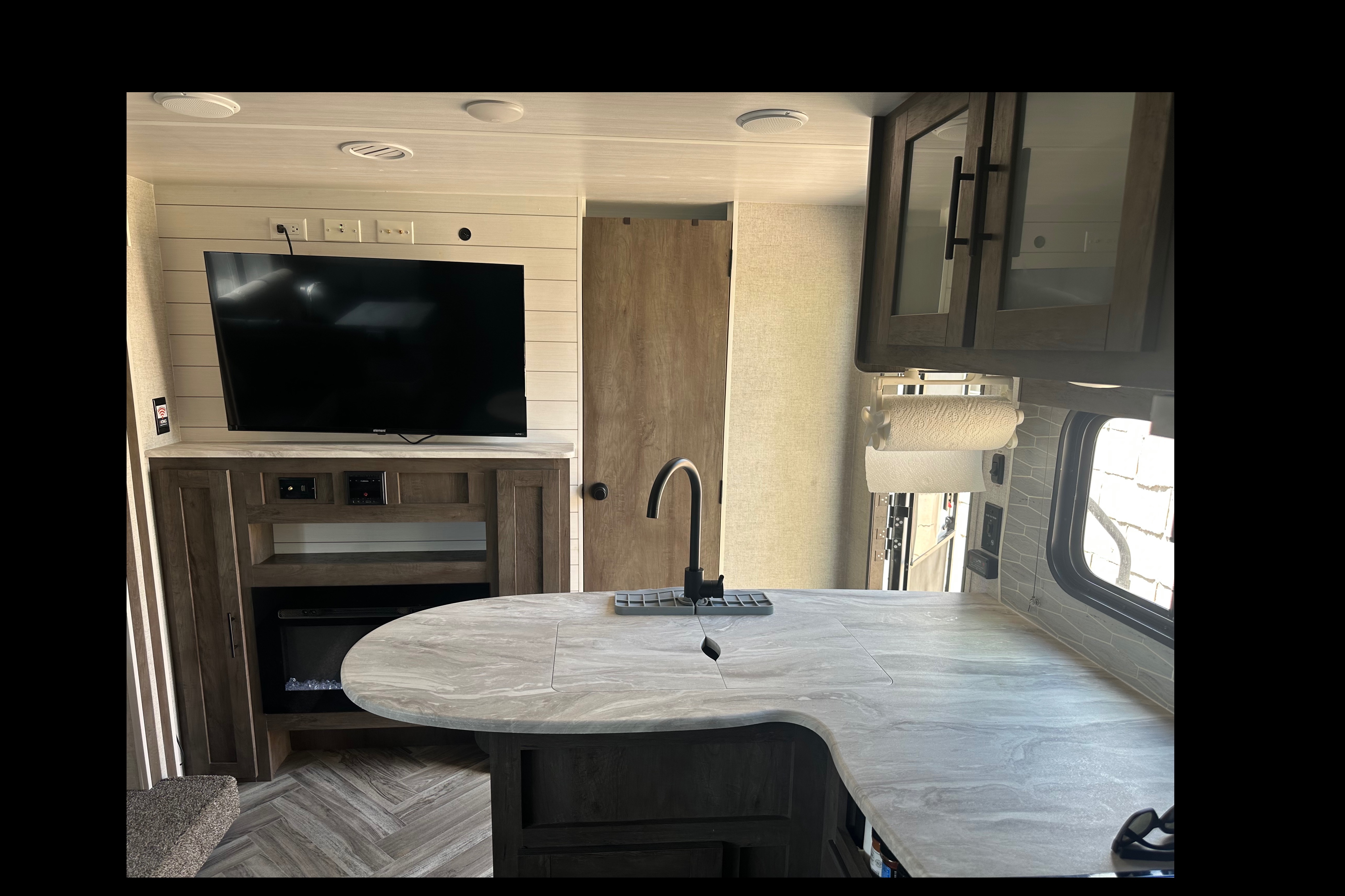 Family Friendly 2022 Cruise Lite Trailer