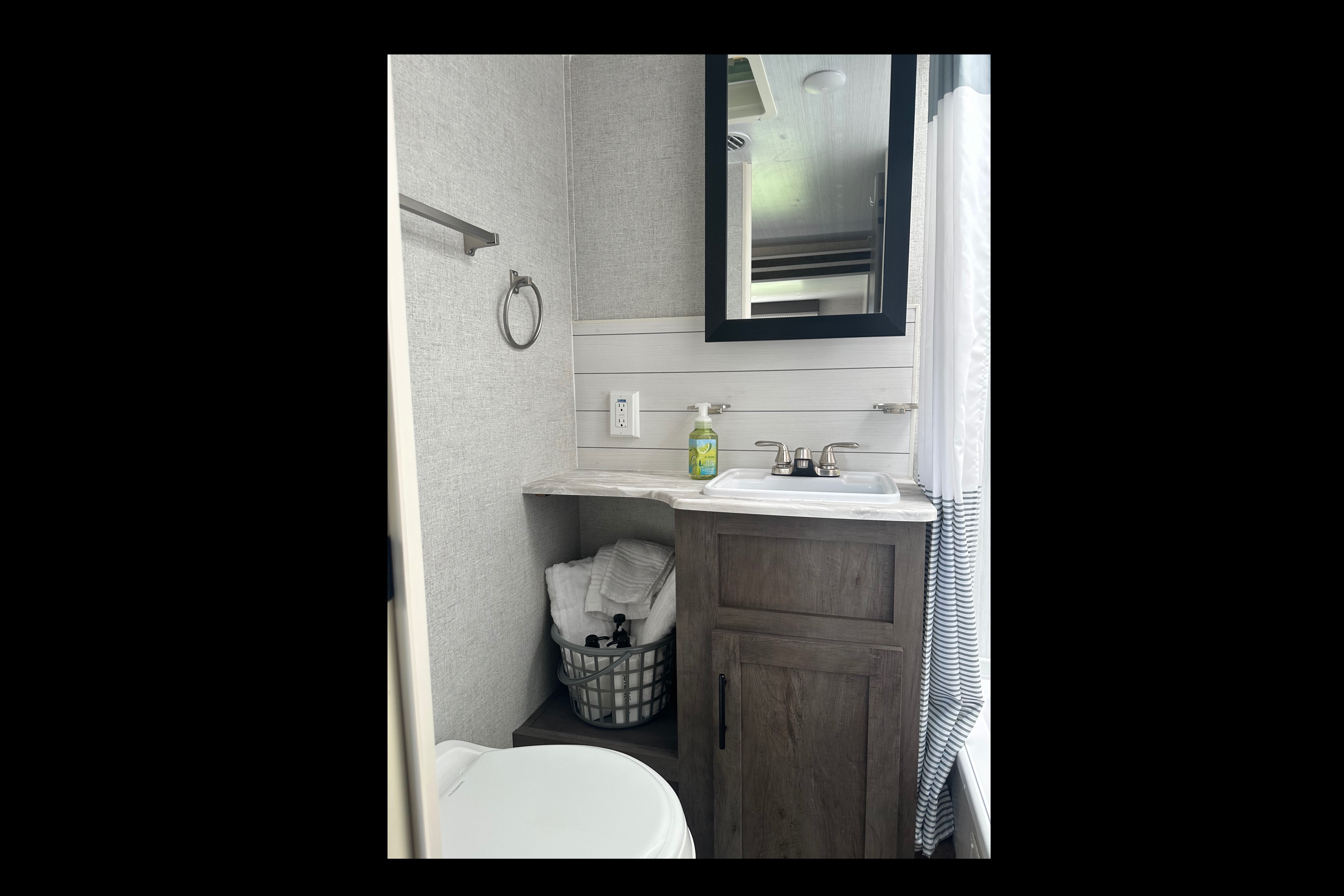 Family Friendly 2022 Cruise Lite Trailer