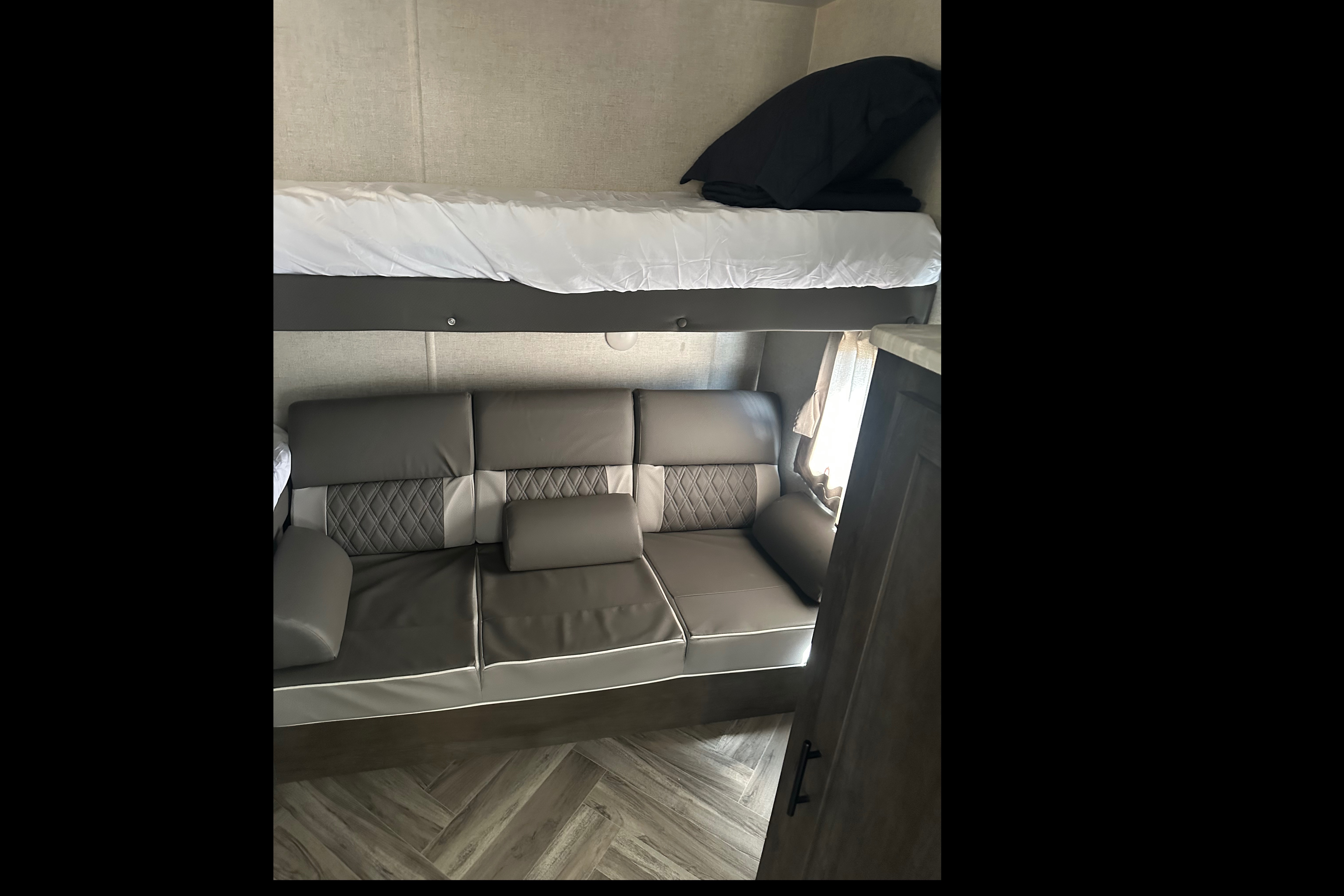 Family Friendly 2022 Cruise Lite Trailer