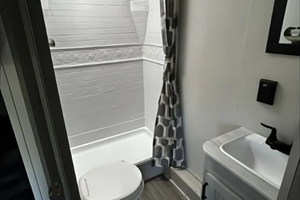 Kyle's Forest River Aurora 26BH Travel Trailer