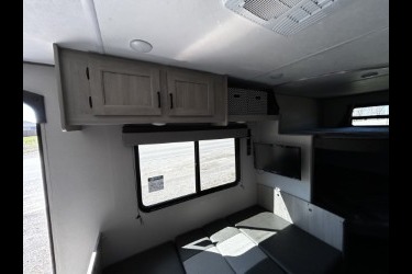 Kyle's Forest River Aurora 26BH Travel Trailer