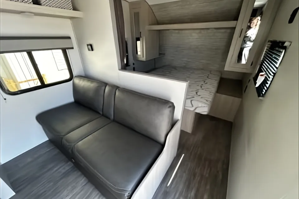 Kyle's Forest River Aurora 26BH Travel Trailer