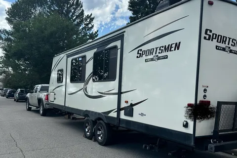 KZ Sportsman Travel Trailer