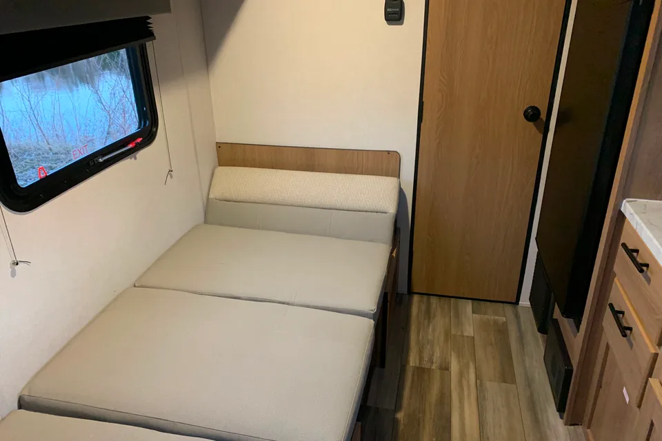 Prime Time Camper (Real Mattress)