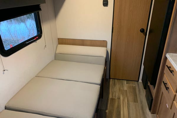 Prime Time Camper (Real Mattress)