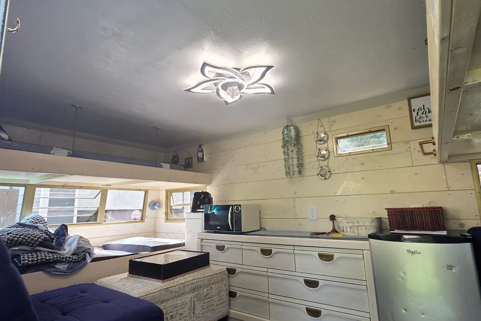 ☀️ Meet Sunny — Your Cozy, Retro-Inspired Travel Trailer