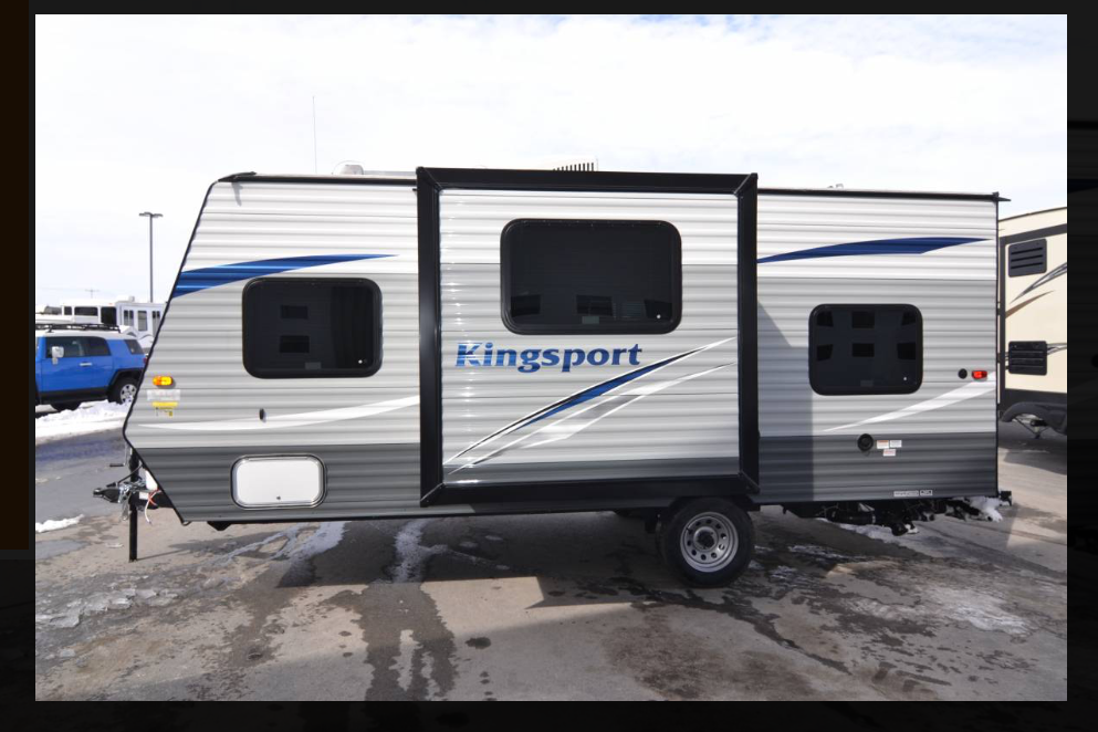 Perfect layout w bunks, AC, heat, washroom.