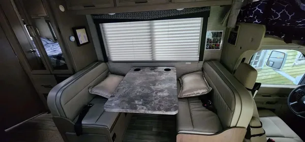 2022 Thor Four Wind Class C 24ft