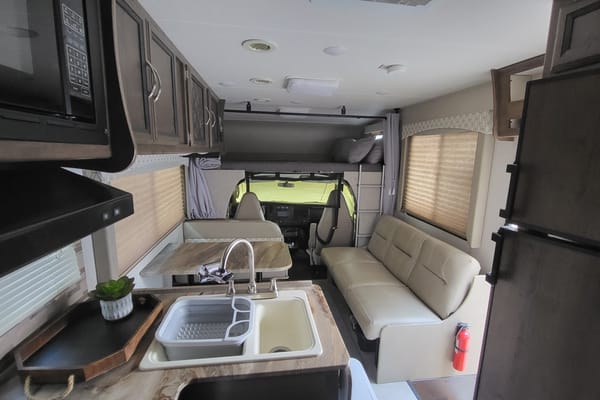 RV Trippin - "Clyde" Coachmen Freelander 27QB