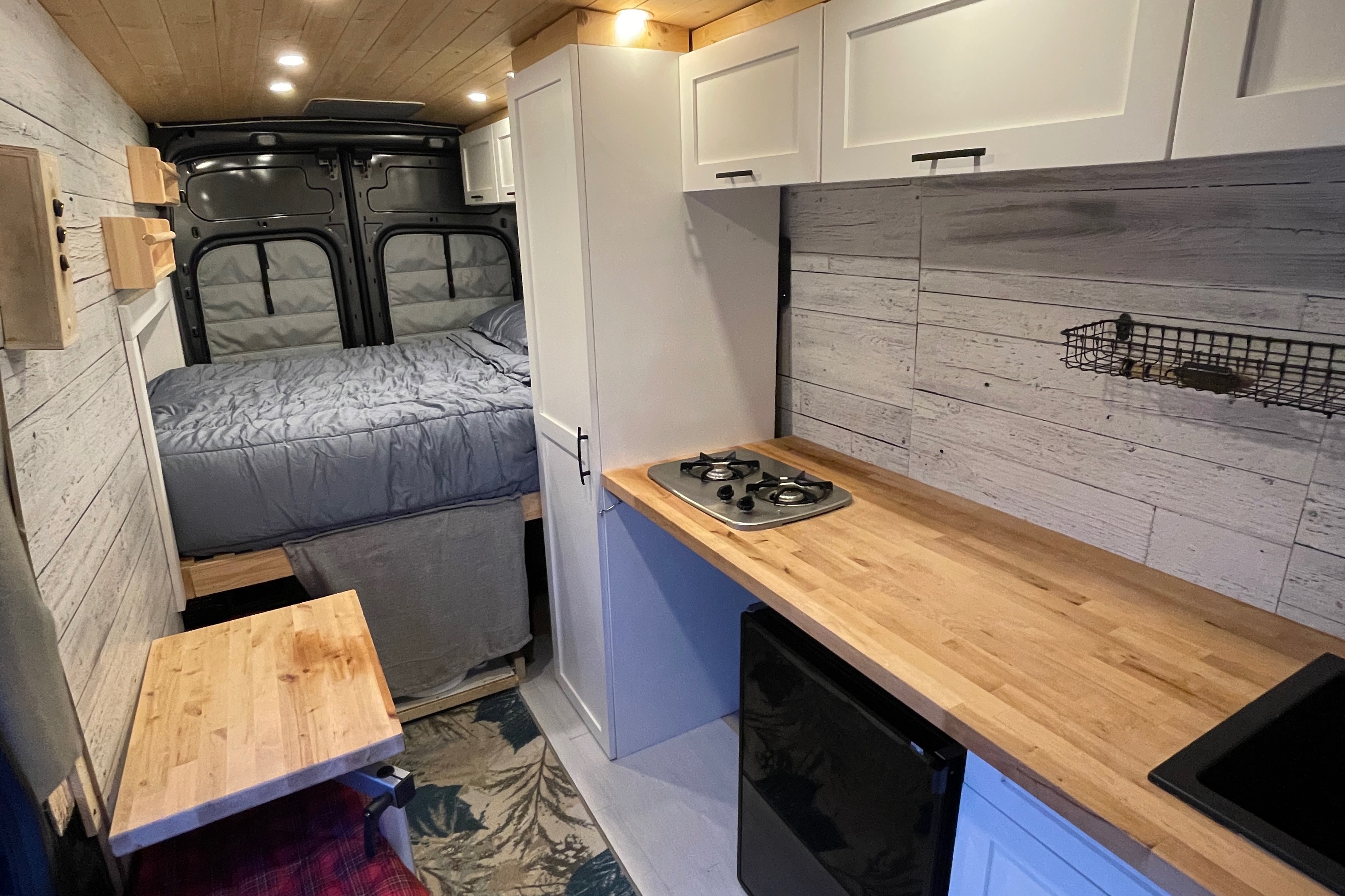 Rob's Custom Ford Transit 350 Campervan