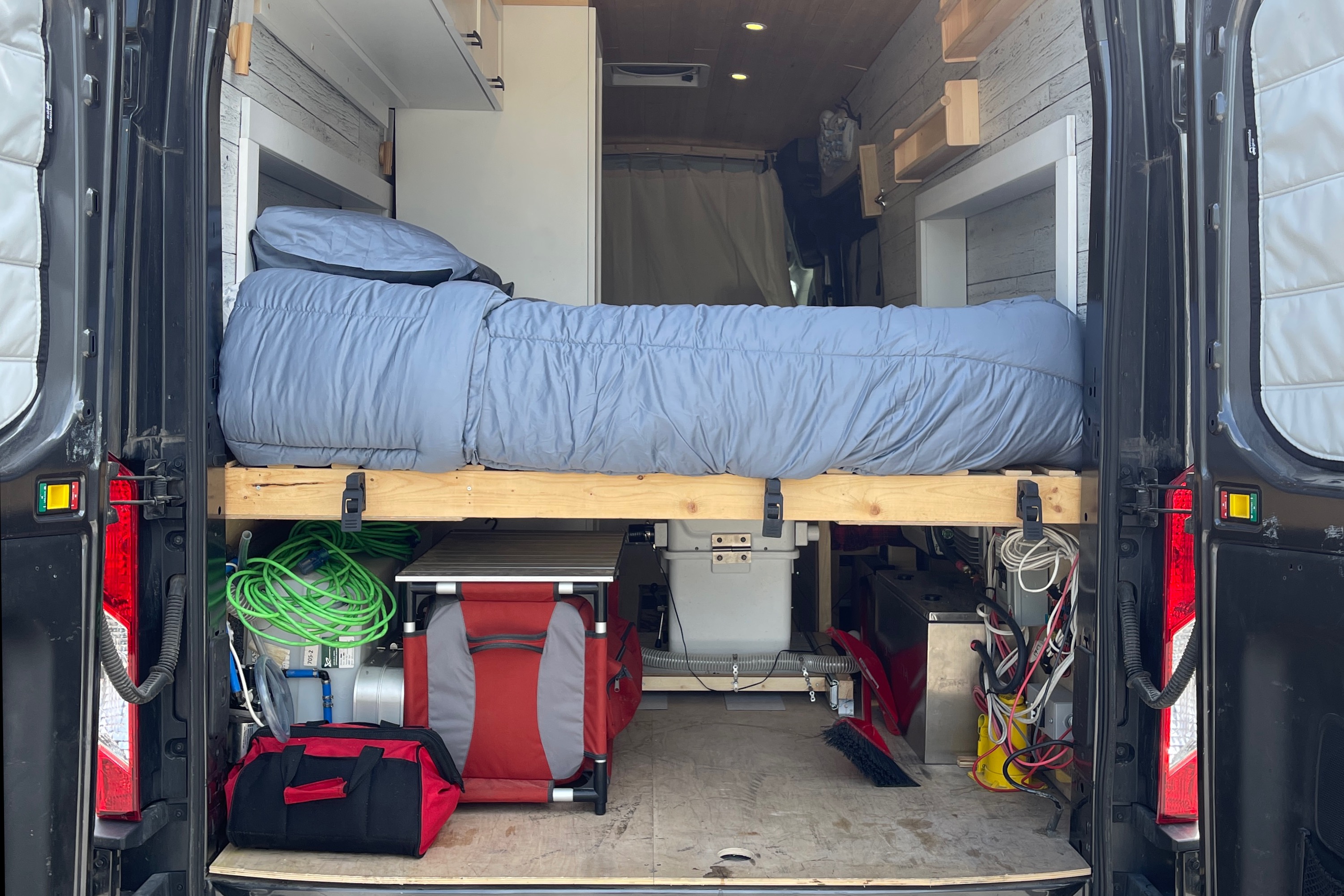 Rob's Custom Ford Transit 350 Campervan