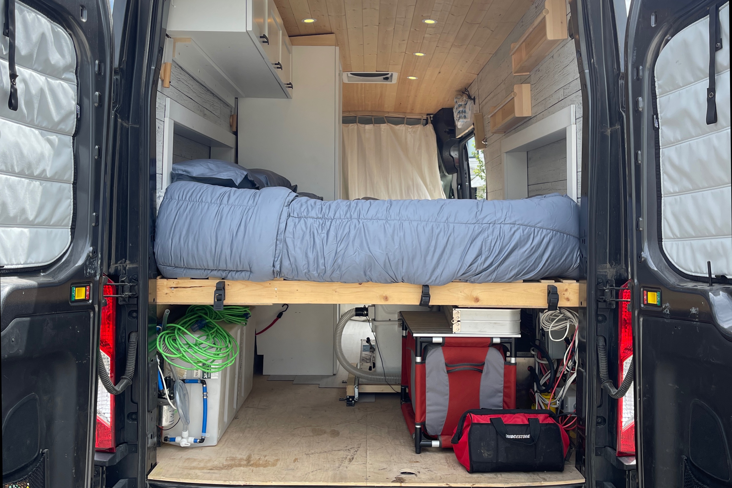 Rob's Custom Ford Transit 350 Campervan